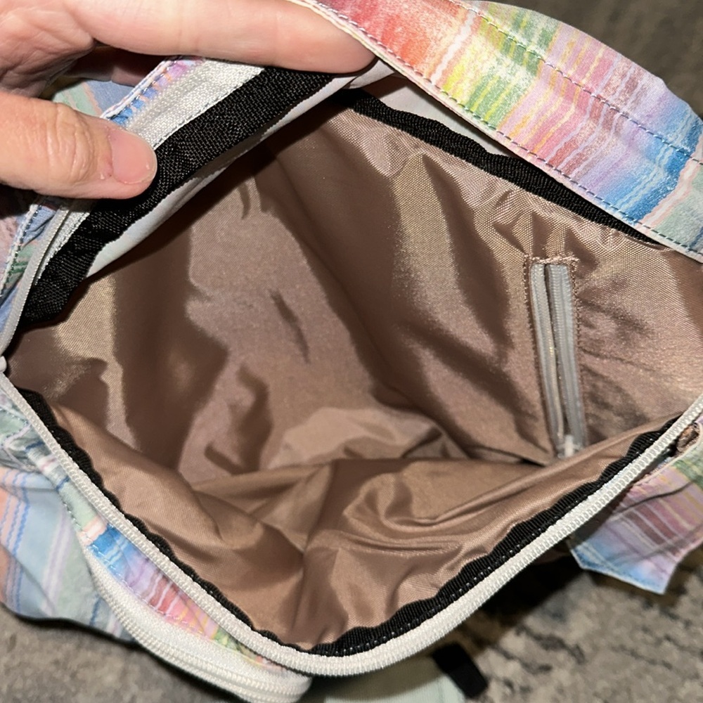 Kavu MINI ROPE SACK- Color:‎ Rainbow Run - Picture 3 of 4